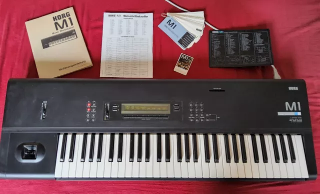 KORG M1 Music Workstation Polyphoner Synthesizer mit Orgel-Soundkarte