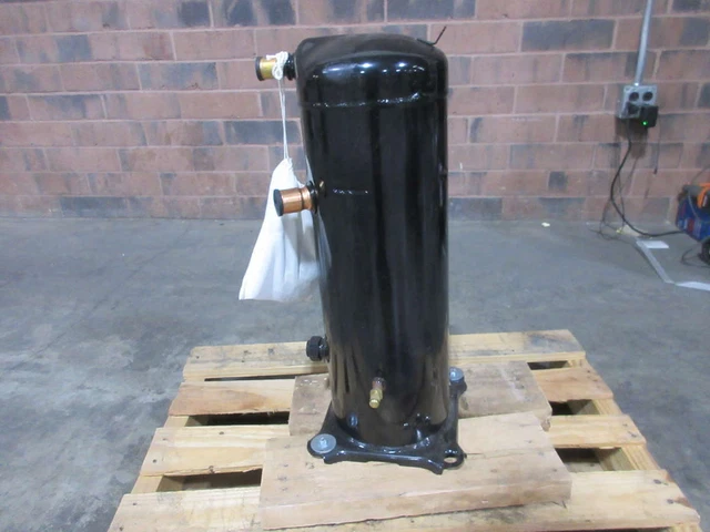 Copeland ZP122KCE-TFD-950 122,000 BTU R410A 460V 3PH Scroll Compressor Copeland ZP122KCE-TFD-950 122,000 BTU R410A 460V 3PH Scroll Compressor