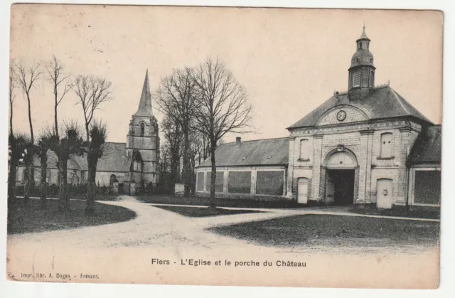 FLERS - Orne - CPA 61 - l' Eglise et le porche du Chateau