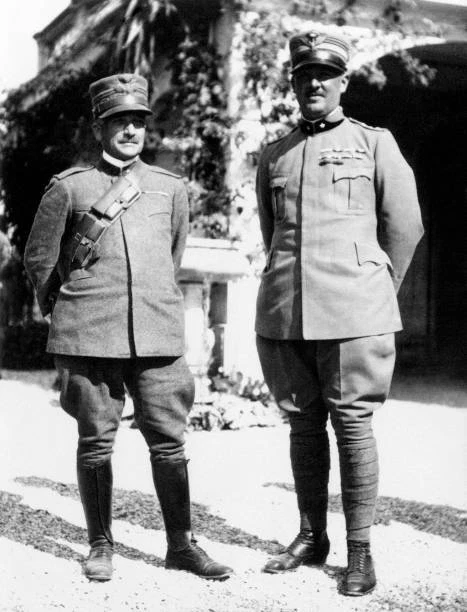 ITALIAN GENERALS ARMANDO Diaz Luigi Cadorna posing during First Wo Old
