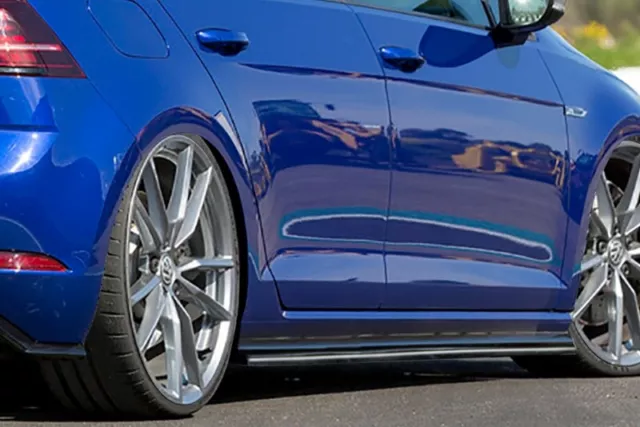 CUP Seitenschweller Sideskirts aus ABS passend für VW Golf 7 R, Typ AU Facelift