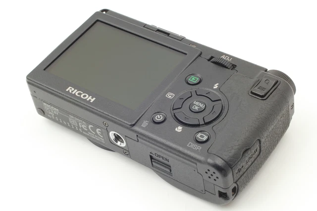 [Near MINT in BOX] Ricoh GR Digital 8.1MP Digital Camera + GT-1 GH-1 from JAPAN 8