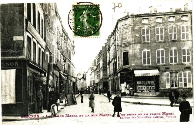 CPA Verdun - La Place Mazel et la rue Mazel - Vue prise de la Place... (178102)
