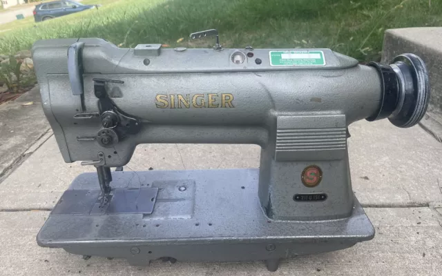 Vintage Double Needle Singer Industrial Sewing Machine