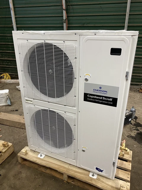 COPELAND Outdoor Condensing Unit XFAM-050Z-TFC-081 (OPEN BOX, NEVER USED)