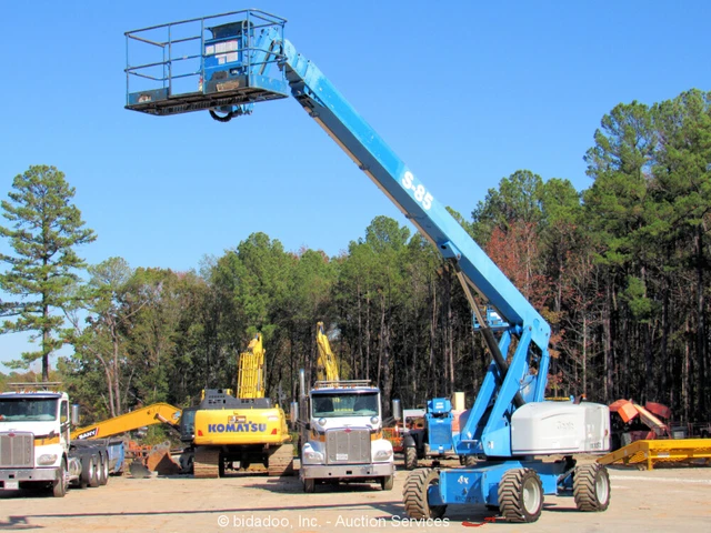 2014 Genie S-85 85' 4WD Diesel Articulating Boom Lift Man Aerial