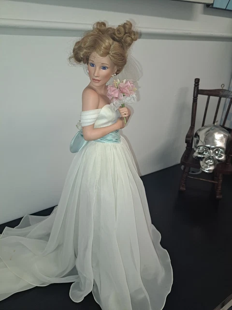 RARE 1997 Ashton Drake She Walks "Summer Dream" Porcelain Doll
