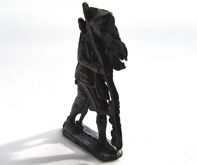 ANCIEN CHASSEURS COLONIAL ET LION CERF MINIATURE