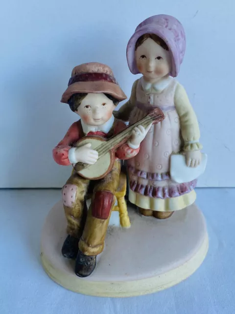 HOLLY HOBBIE Designers Collection Banjo Boy Girl Vintage Porcelain Figure