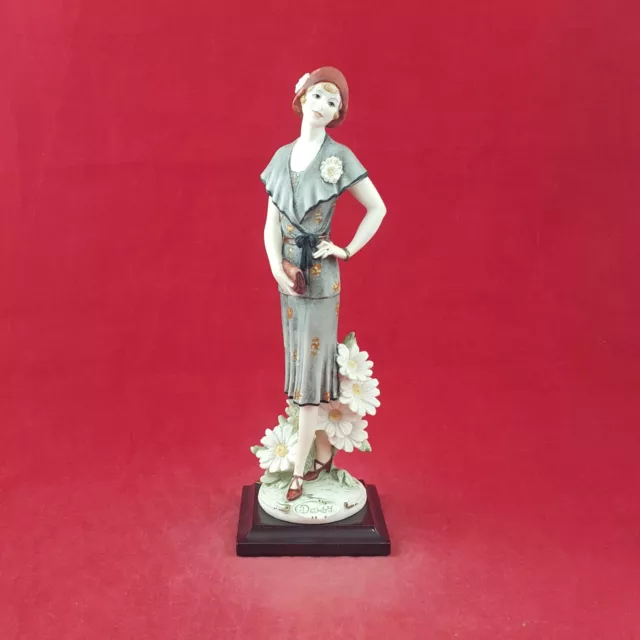 Giuseppe Armani Figuirne Daisy Girl Statue Capodimonte Florence - 8714 O/A