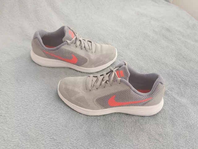 Nike revolution sales 3 ladies trainers
