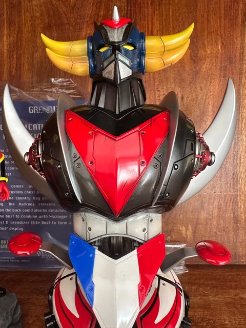 Fulguropoing Screw Crusher Punch 33cm - Goldorak / Grendizer / Goldrake