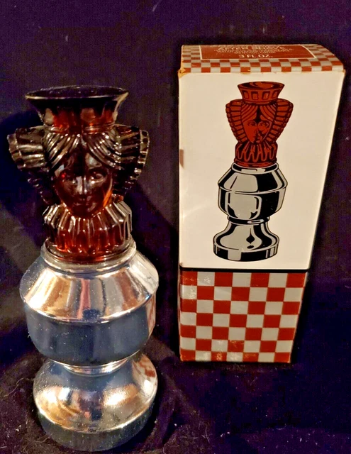 Vintage THE QUEEN II CHESS PIECE - Men's Spicy After Shave / 1975 Avon (TO)