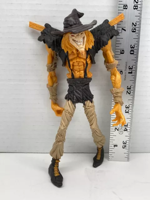 Twister Strike Scarecrow Batman Legends Dark Knight Figure  7" 1997 Kenner