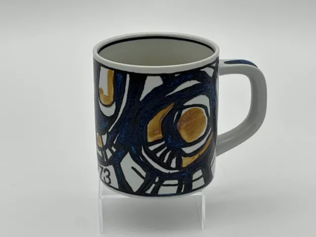 Royal Copenhagen - Year mug - 1973 - Gerd Hjort Petersen - Large