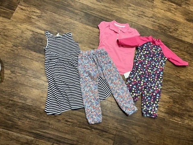 Pacchetto vestiti per bambina cura della madre & H & M età 4-5 abito, pantaloni, top