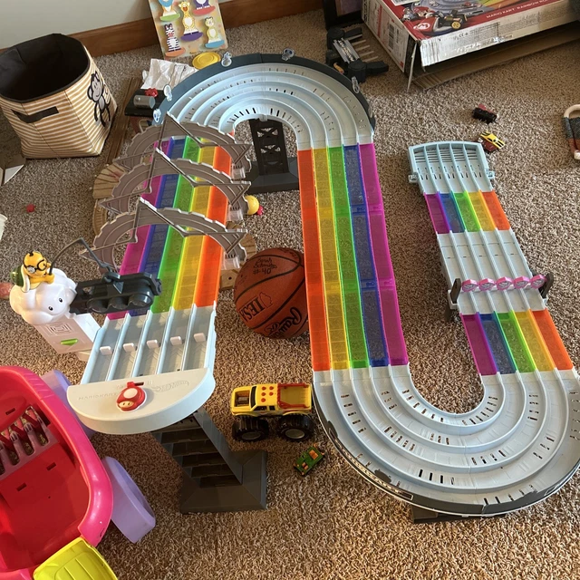 HOT WHEELS MARIO Kart Rainbow Road Raceway 8Foot Track Set with Lights