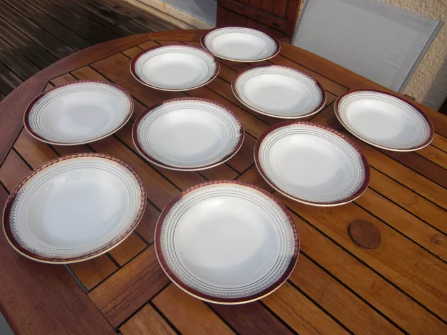 9 assiettes  à soupe de style empire en porcelaine opaque CERANORD FRANCE