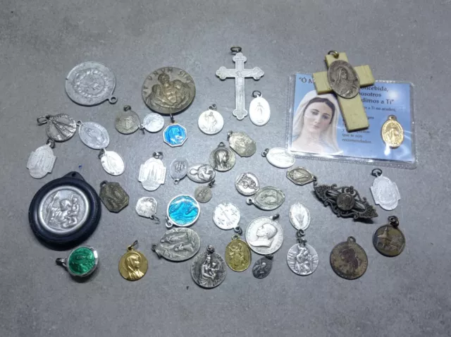 Paket Religiöse Medaillen Jesus Christ Kreuz Brosche Usw REF00474J