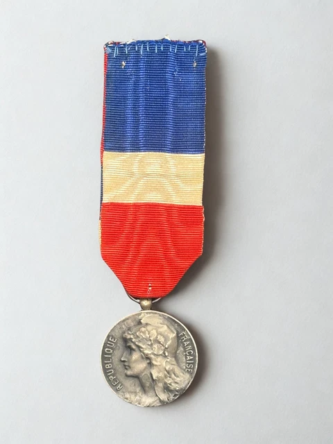 Médaille Principauté de Monaco Honneur et Travail Louis II 1923 (158-48/P31/N2
