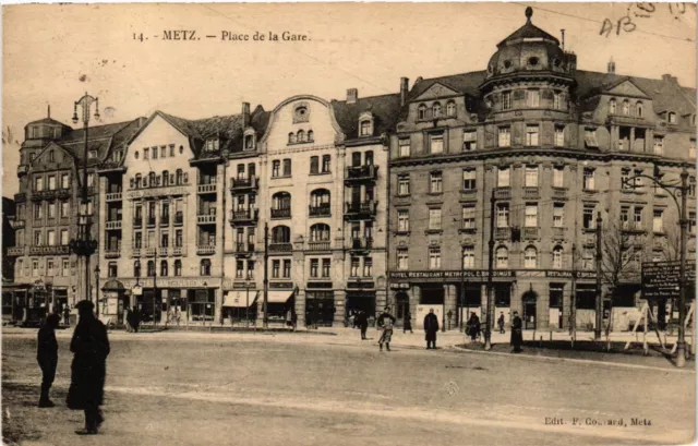 CPA AK METZ - Place de la Gare (650905)