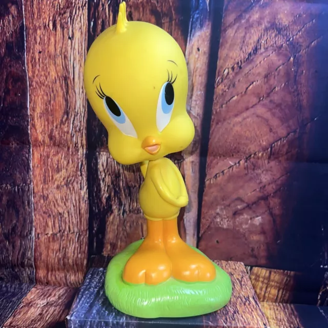 Vintage 1997 Warner Bros Looney Tunes Tweety Bird Figure Green Base NO SOUND