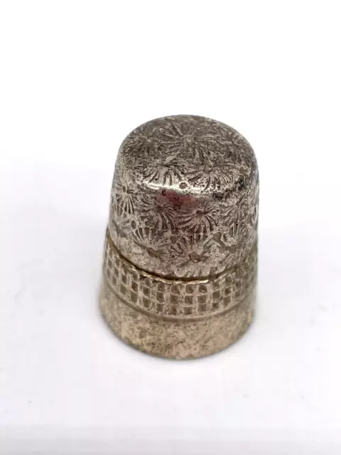 Antique Victorian Charles Dorcas Thimble Size 5 Silver on Steel