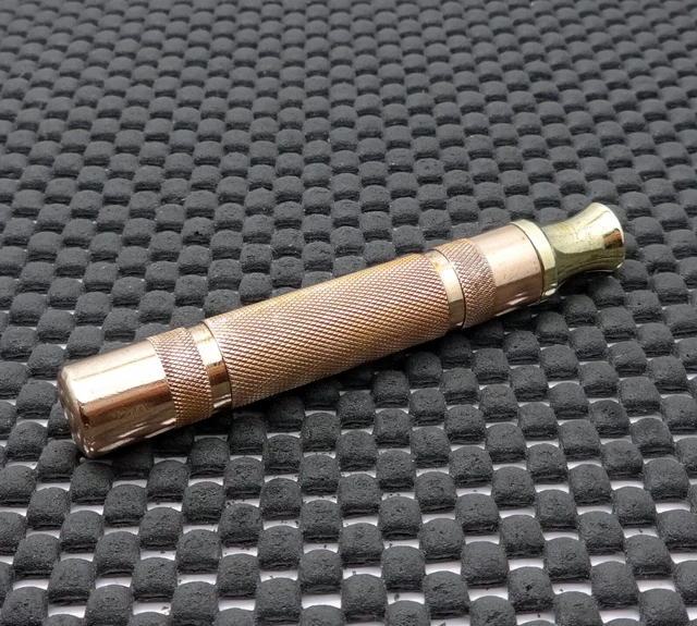 Vintage 1930's Gillette NEW Deluxe  DE Safety Razor  HANDLE ONLY 2