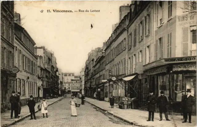 CPA AK VINCENNES Rue du Levant (672277)