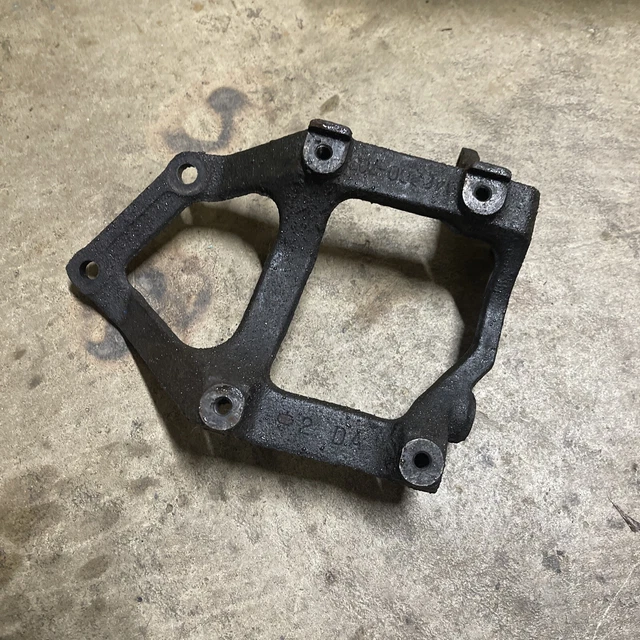 1986-1988 Toyota Supra MK3 7MGE Ac Compressor Bracket A2