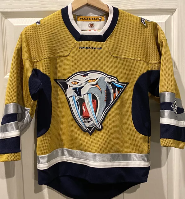 VINTAGE NASHVILLE PREDATORS Youth S M Koho Mustard Alternate