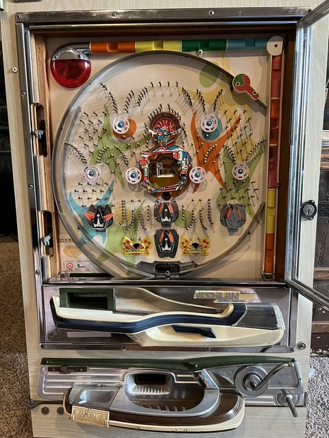 Nishijin vintage pachinko machine, World Ski- It Works Nishijin vintage pachinko machine, World Ski- It Works