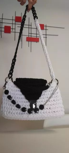 Bolso MAIA, en Trapillo Blanco Y Negro 3