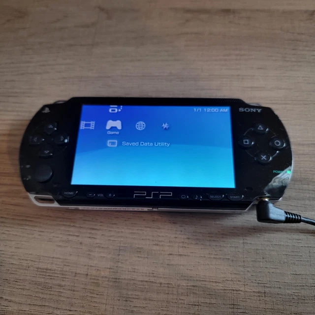 SONY PLAYSTATION PORTABLE PSP1001 Black Parts/repair Doesn't Read
