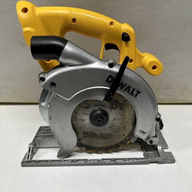 DEWALT XRP 18V 165mm 390W Circular Skill Saw DC390 Bare Unit Body Only