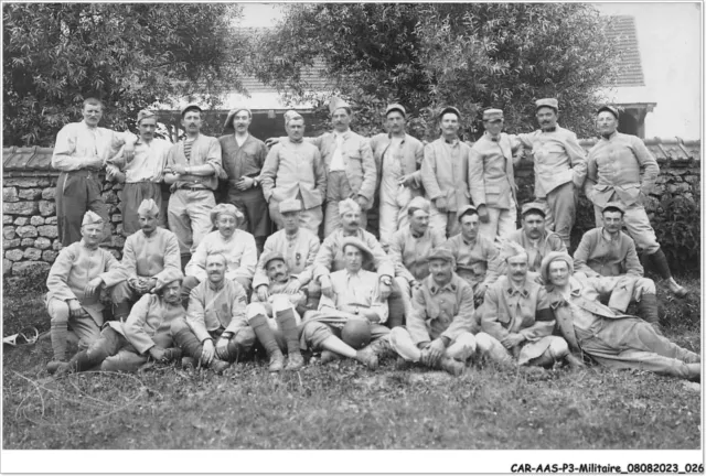 CAR-AASP3-0226 - MILITAIRE - CARTE PHOTO - groupement d'hommes et de militaire