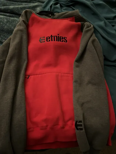 Mens Etnies Large Hooded Sweatshirt Size L Retro Skate Hoodie Red Black