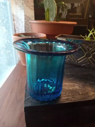 Vintage Hand Blown Art Glass Vase Blue With Cobalt Blue Rim Ribbed Sides