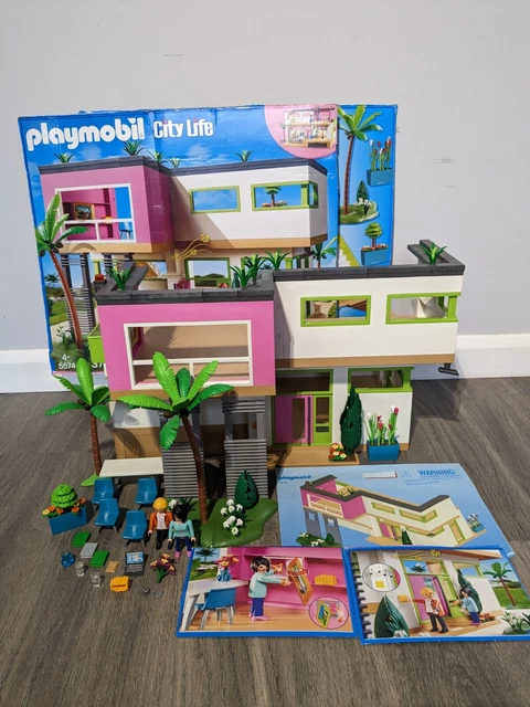 PLAYMOBIL 5574 Modernes Haus – City Life Spielset Mit 2 Figuren, 3 Ebenen & Viel Zubehör