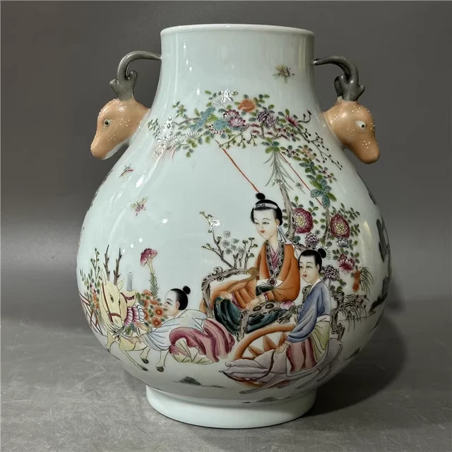 Estate China Qing Freehand Sketching Famille Rose Porcelain Figure Zun Vase