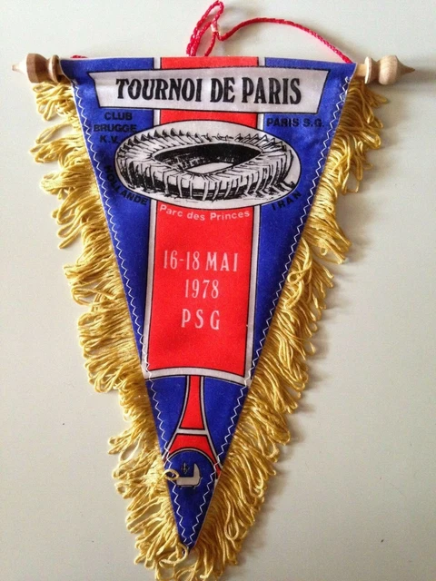 PARIS FC GRAND fanion vintage foot club football pennant PARIS FC GRAND fanion vintage foot club football pennant