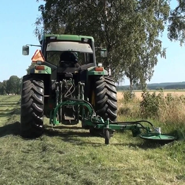 Zaunmäher Seitenstreifermäher Trommelmähwerk Traktor Mulcher