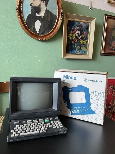Minitel 2 d'occasion - Collection Minitel 2 d'occasion - Collection