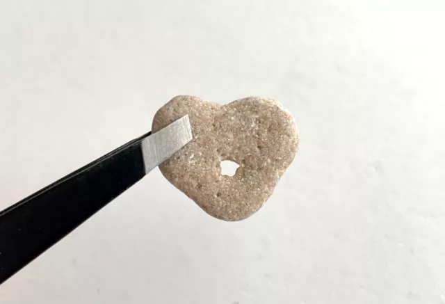 ❤️ Natural Heart Shaped Beach Rock Love Hag Stone pebble art craft Valentine USA