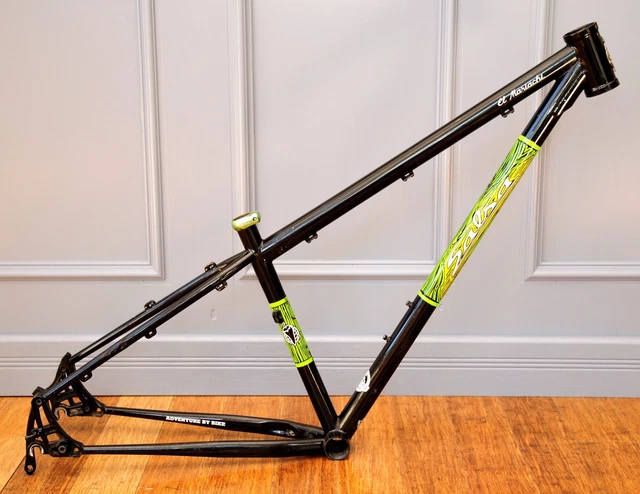 salsa el mariachi frame