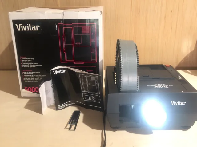 Vivitar 5000AF Auto Focus Slide Projector With Tray, Box And Manual Working