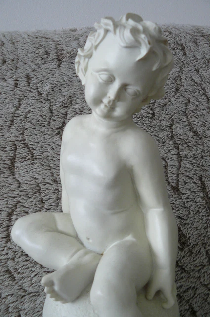Grand sujet en biscuit style Sèvres. Hauteur 42 cm