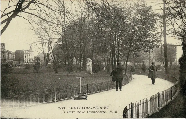 CPA - Levallois-Perret - Le Parc de la Planchette