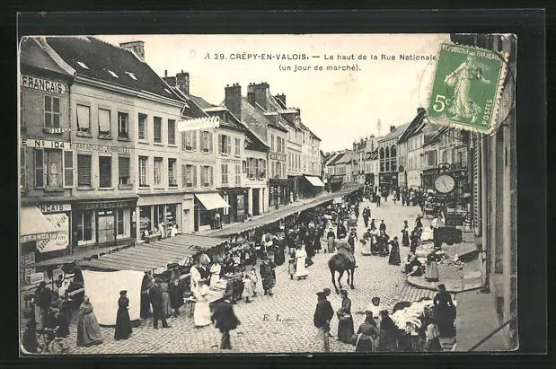 CPA Crèpy-en-Valois, Le haut de la Rue Nationale 1915