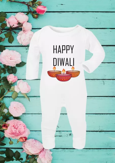 Happy First Diwali süßes Baby 2022 kurzärmelige Weste Stramperanzug 555